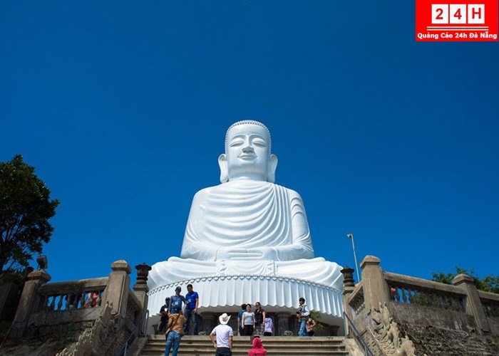 chua-linh-thieng-noi-tieng-tai-da-nang (7)